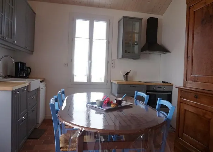 Semesterbostad Maison De Plain-pied Avec Cour, Proche Et Commerces - 4 Couchages, - Fr-1-224b-675 *