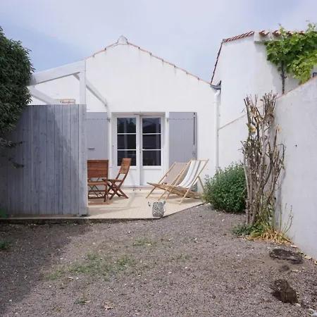 Maison De Plain-pied Avec Cour, Proche Et Commerces - 4 Couchages, - Fr-1-224b-675 Holiday home