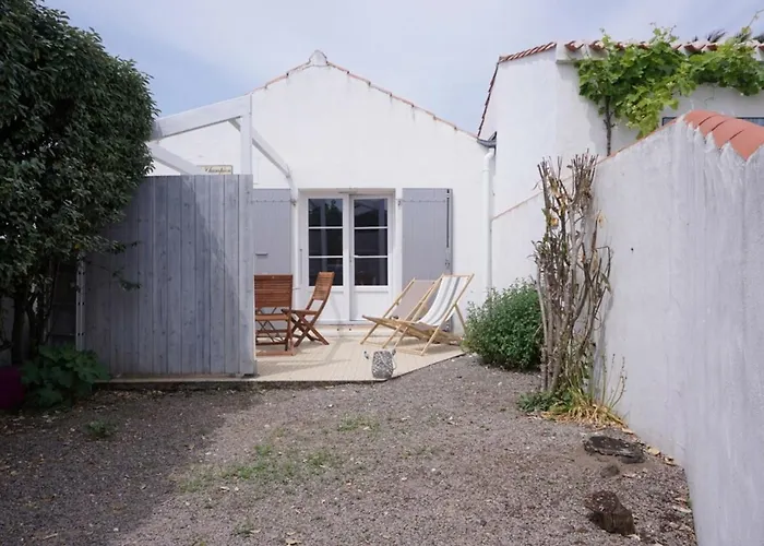 Maison De Plain-pied Avec Cour, Proche Et Commerces - 4 Couchages, - Fr-1-224b-675 Prázdninový dům